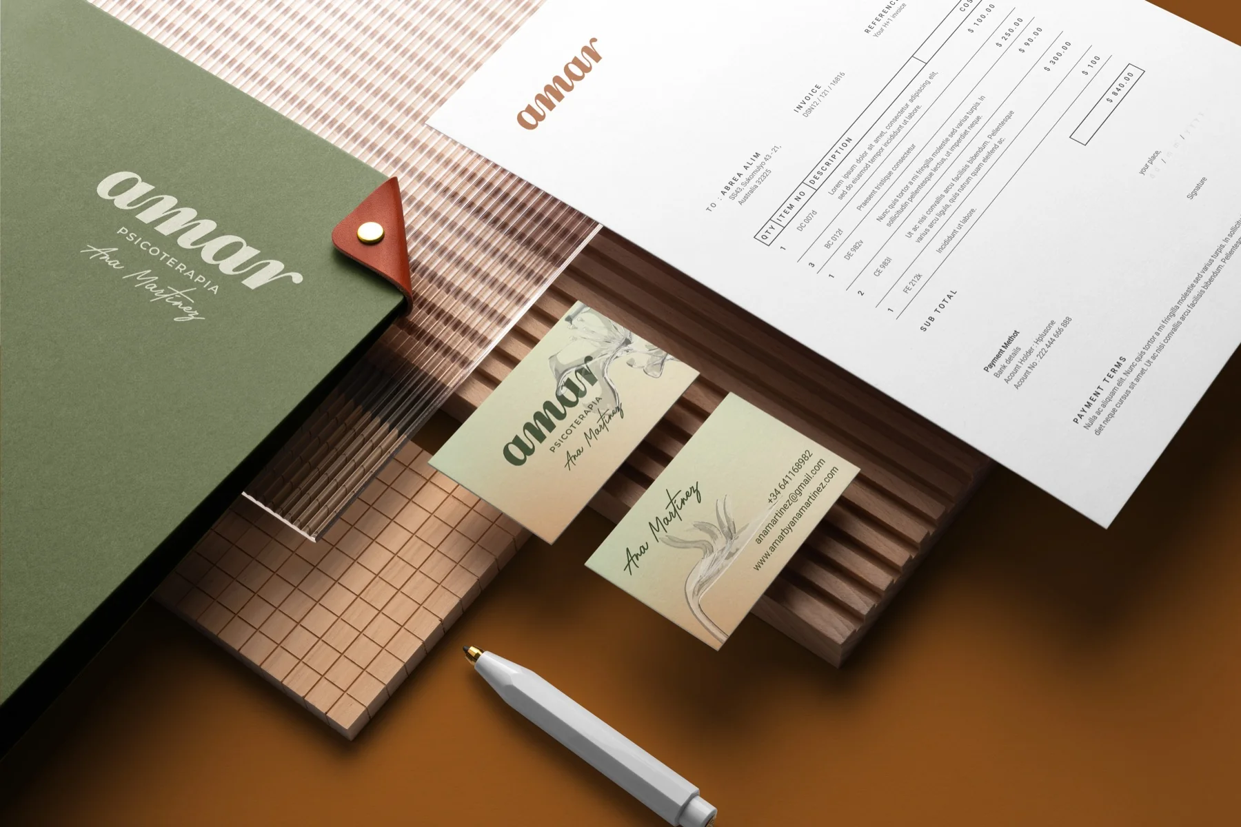 Amar by Ana Martínez — mockup de aplicación digital de marca