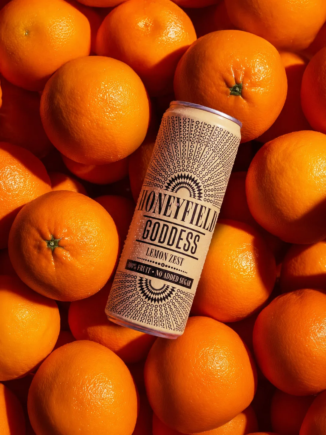 Honeyfield — gama de sabores de hidromiel en lata, diferentes variantes de color