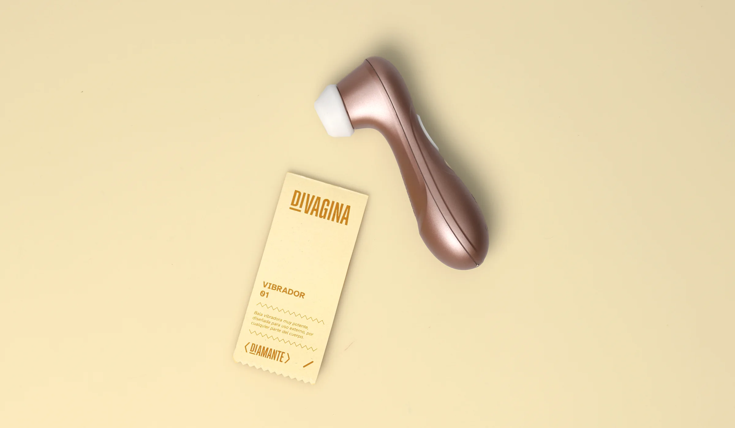 DIVAGINA — etiqueta dorada para vibrador, sexual wellness de Diamante