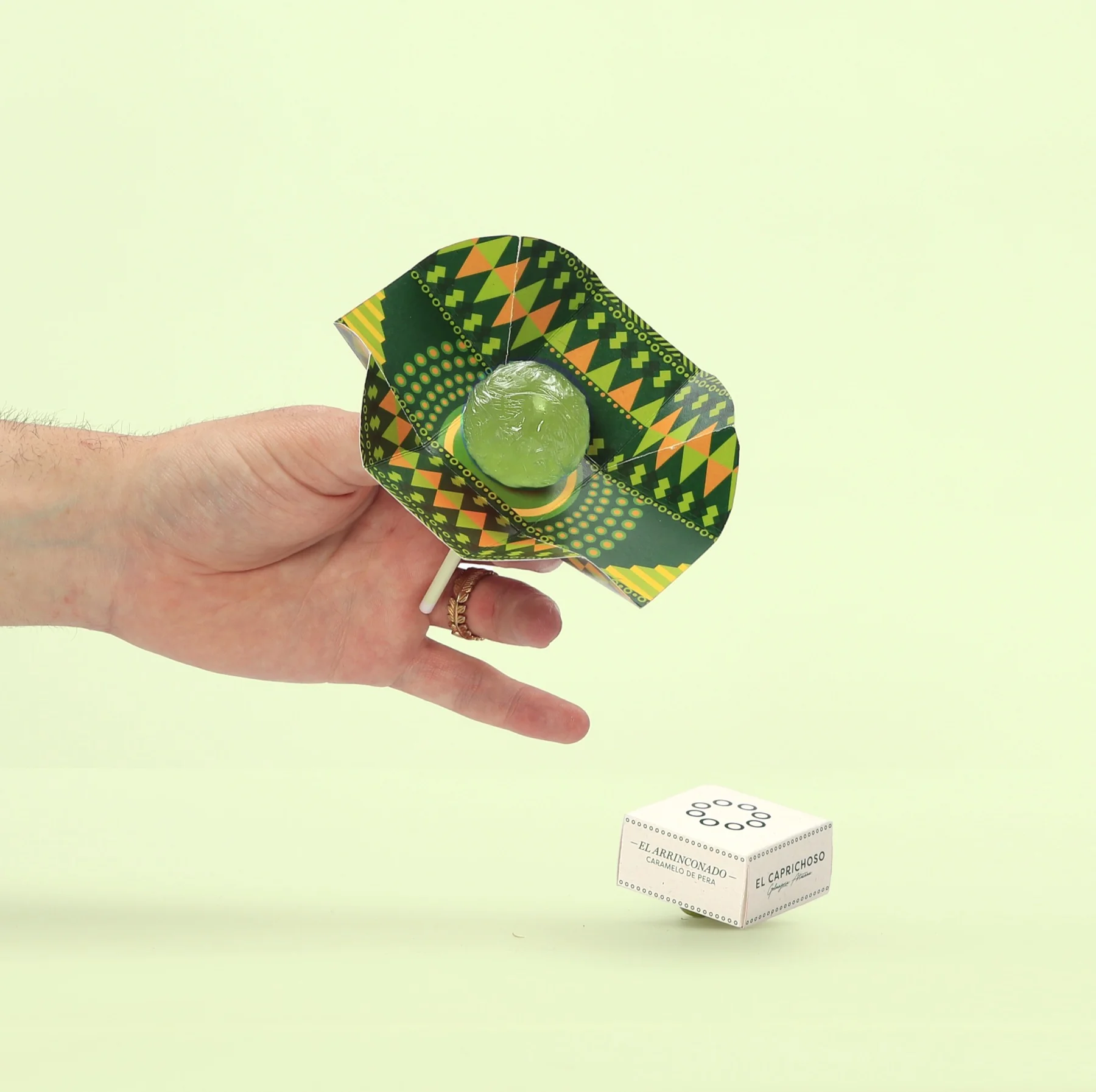 El Caprichoso — estructura y diseño de la caja de packaging gourmet
