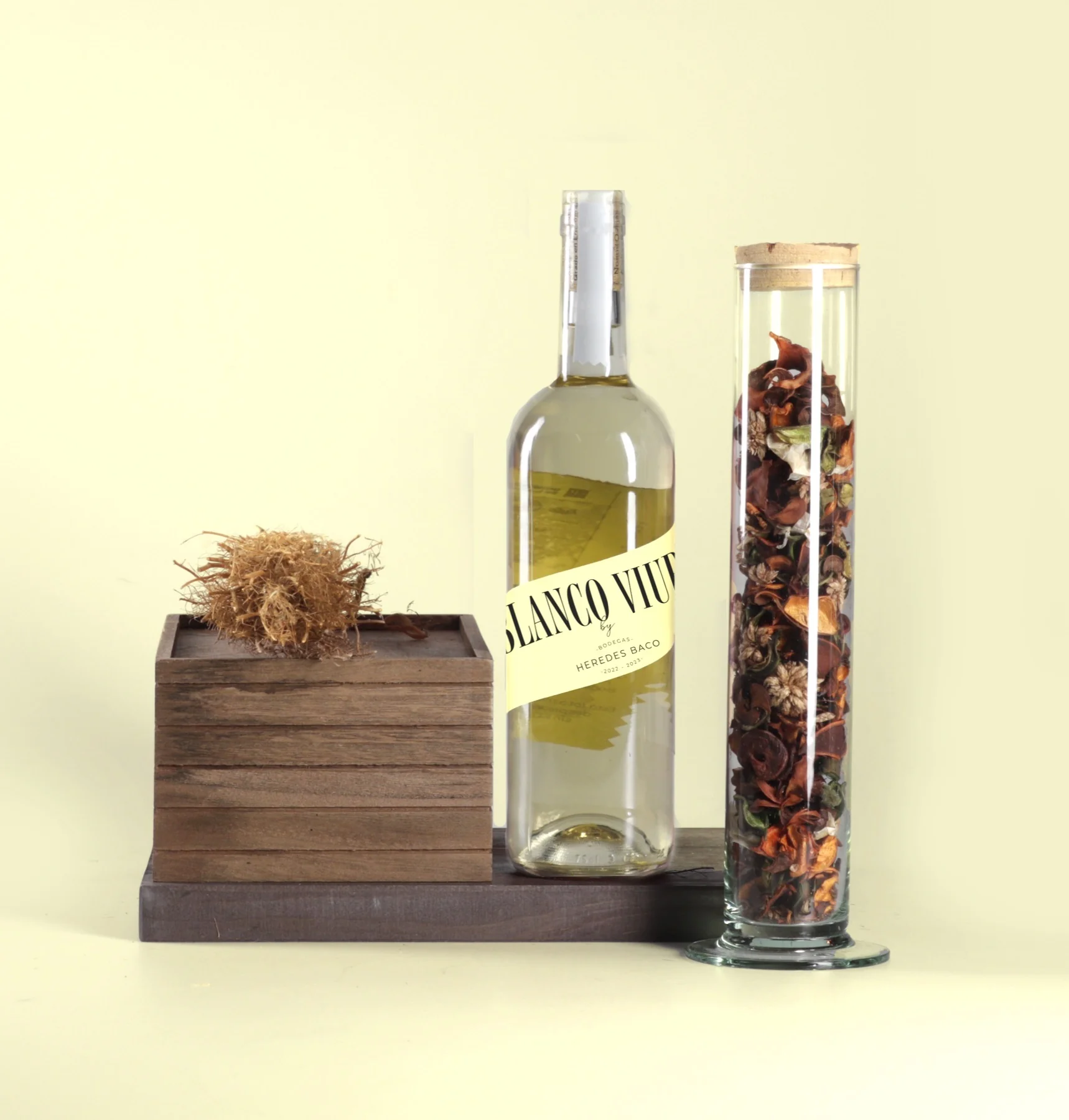 Heredes Baco — galería del proyecto de packaging de etiqueta de vino