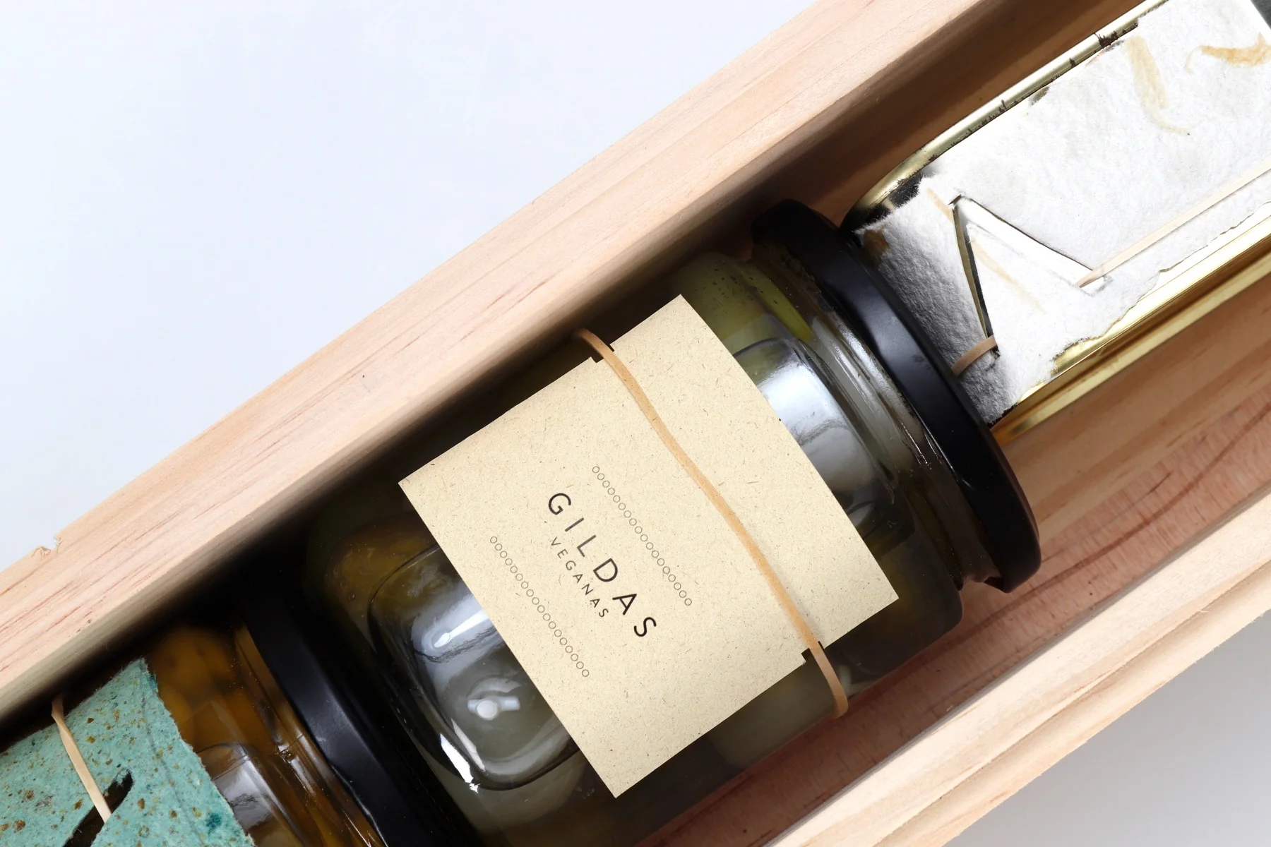 Vegola — galería del proyecto de packaging sostenible para encurtidos