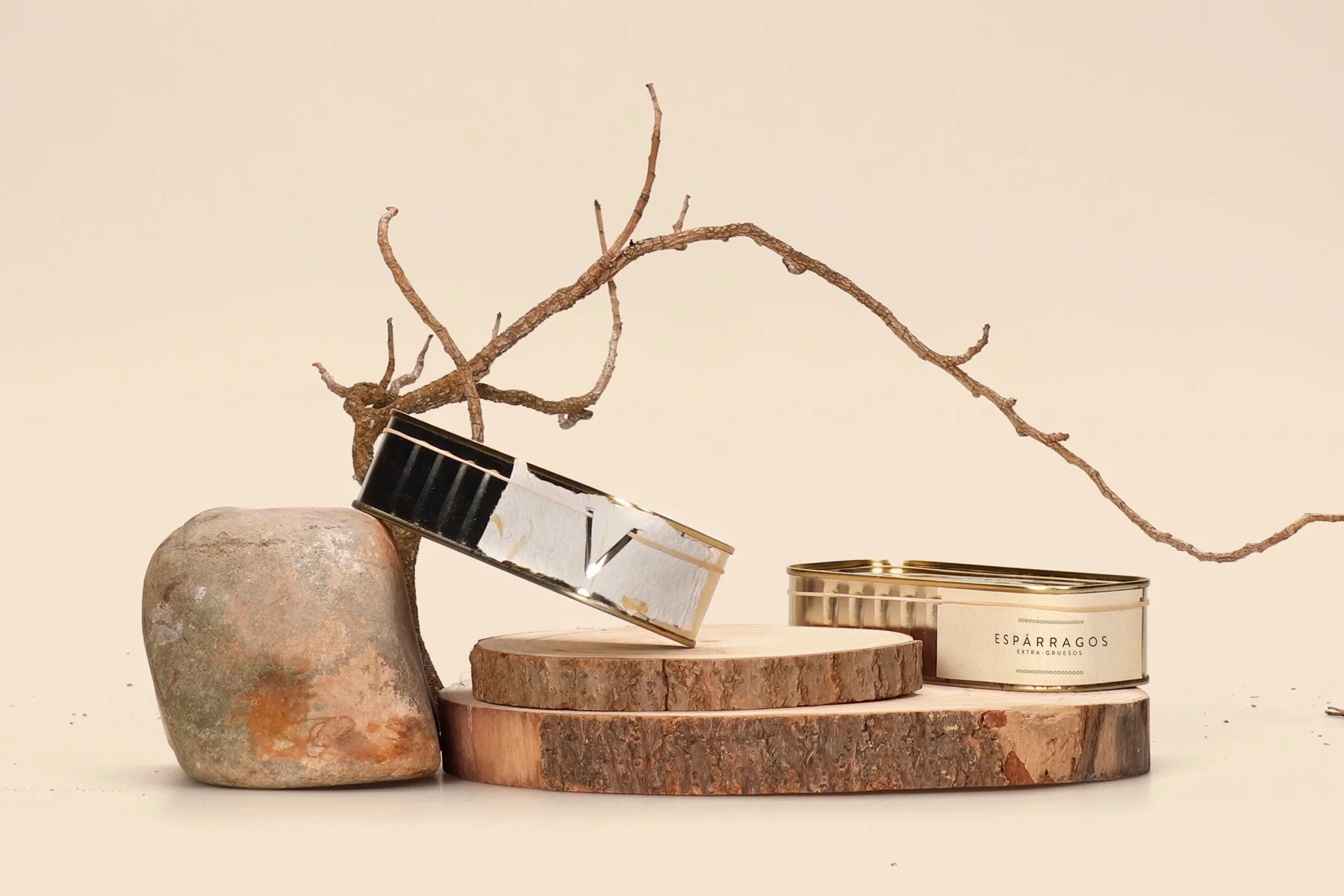 Vegola — packaging navideño para encurtidos artesanales ecológicos