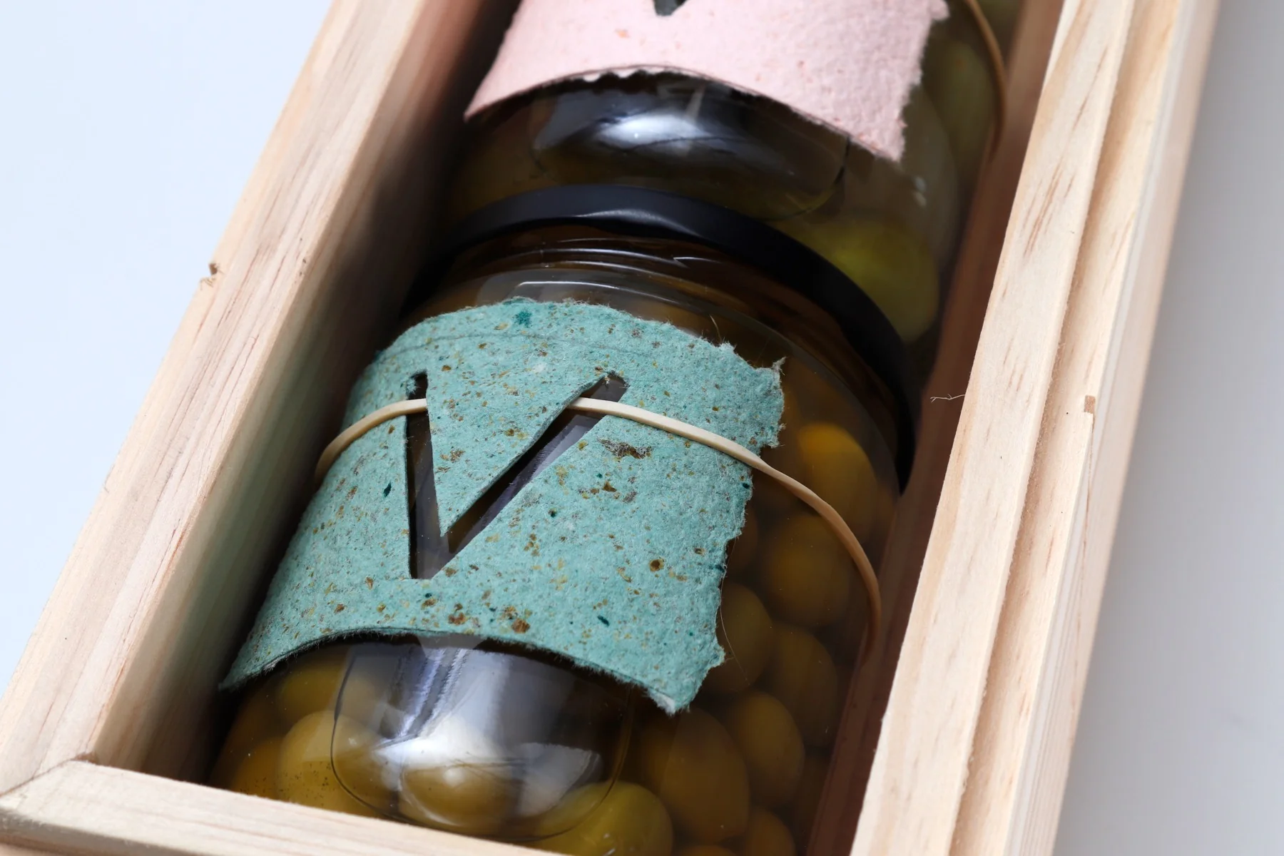Vegola — resultado final del packaging ecológico con etiqueta plantable